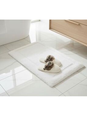 White Plush Memory Foam Bath Mat with Removable Cover